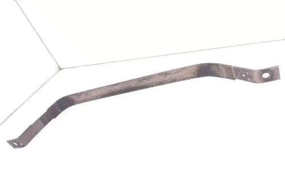 Hyundai Tucson TL Fuel tank mounting bracket 