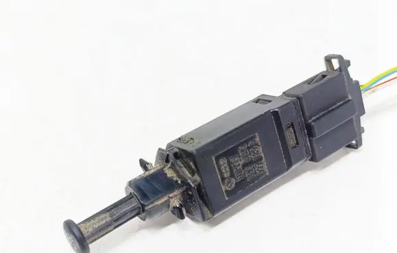 Volkswagen Golf IV Brake pedal sensor switch 1H0927189D