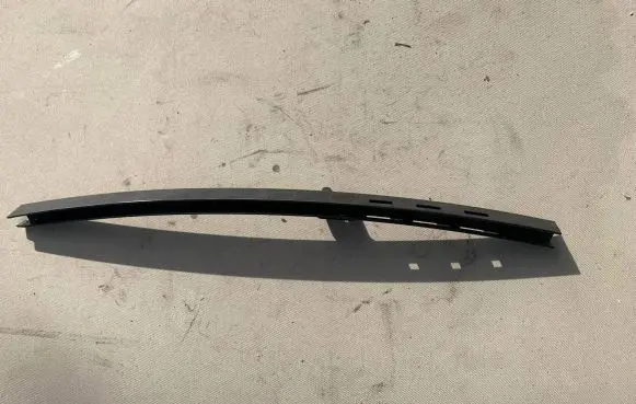 Opel Insignia A Rear door windshield rail 22784830