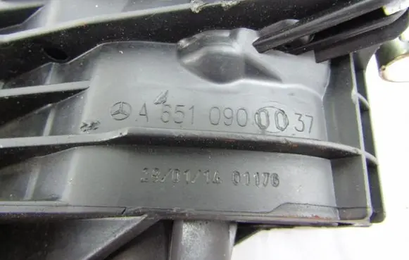 Mercedes-Benz C W204 Intake manifold a6510900037