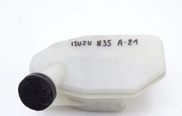 Isuzu N Series Brake fluid reservoir 
