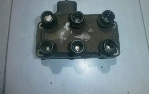 Ford Explorer High voltage ignition coil 90TF12029A1A