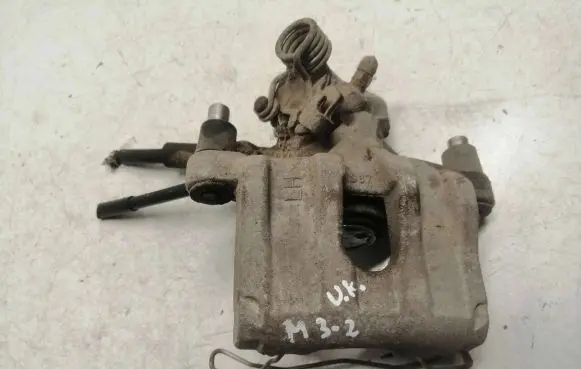 Mazda 3 I Rear brake caliper