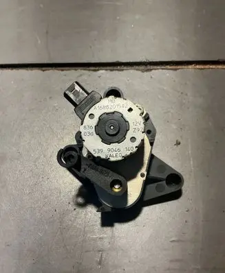 Mercedes-Benz A W168 Air flap motor/actuator A1688201542 5399046140