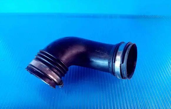 Renault Scenic II - Grand scenic II Air intake hose/pipe 8200201614