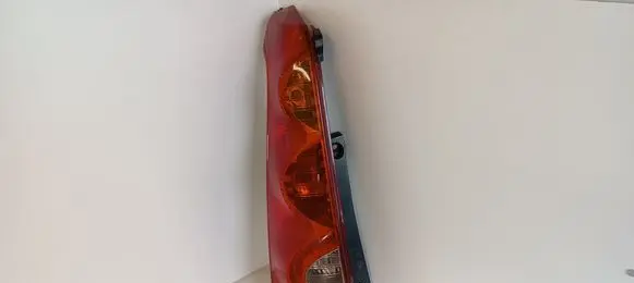 Nissan Note (E11) Rear/tail lights 22016752