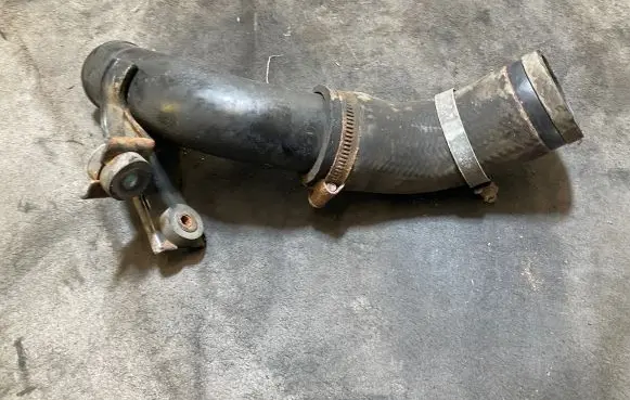 Isuzu D-Max Intercooler hose/pipe