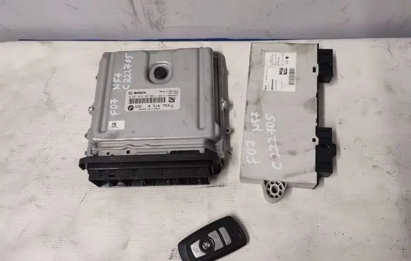 BMW 5 F10 F11 Engine ECU kit and lock set 8516753 9268751