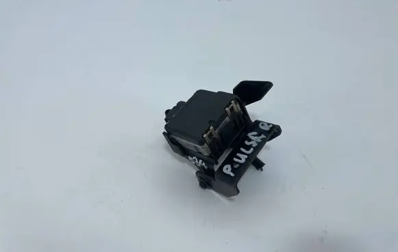 Nissan Pulsar Distronic sensor radar 284383ZU1B