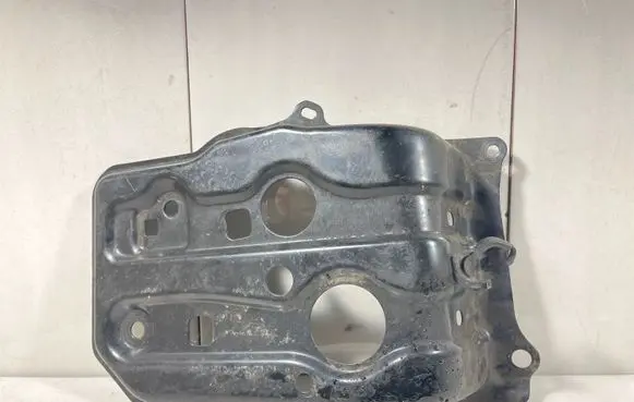 Toyota RAV 4 (XA30) Battery bracket 