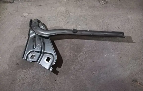 Chevrolet Volt II Engine bonnet/hood hinges 2456864