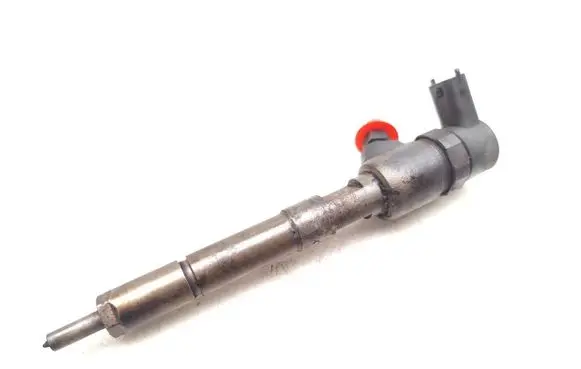 Fuel injector
