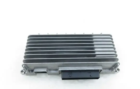 Audi A4 S4 B8 8K Sound amplifier 8T0035223R 8T0035223AE