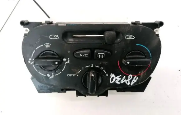 Citroen Xsara Picasso Climate control unit 85858