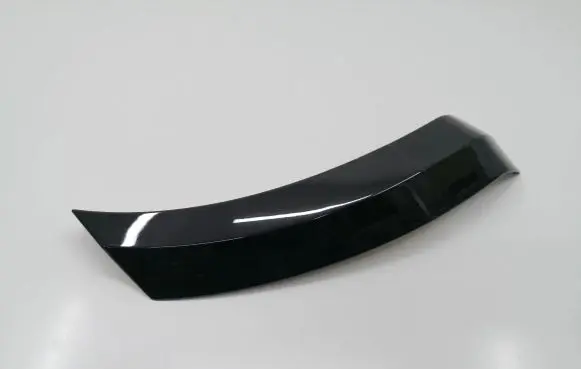 Rear bumper trim bar molding