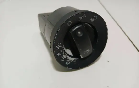 Audi A4 S4 B7 8E 8H Light switch 8E0941531C