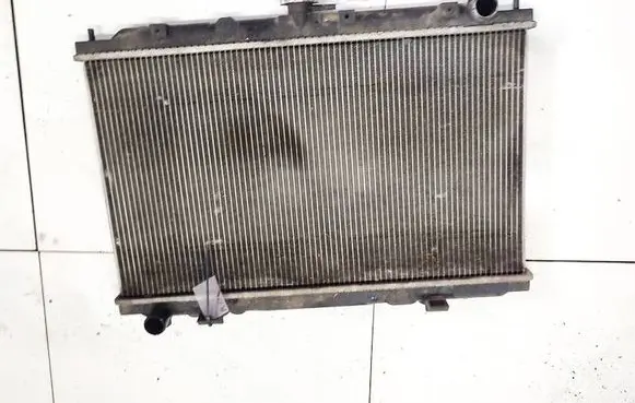 Nissan Almera Tino Coolant radiator