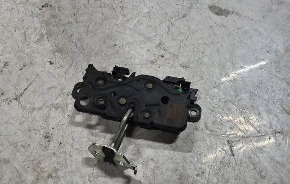 BMW M3 G80 Tailgate/trunk/boot lock/catch/latch C67167110 UK744101413