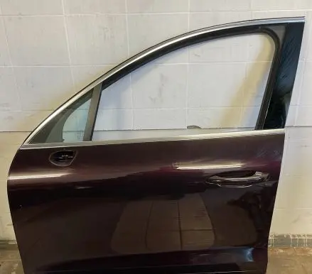 Porsche Macan (95B) Front door