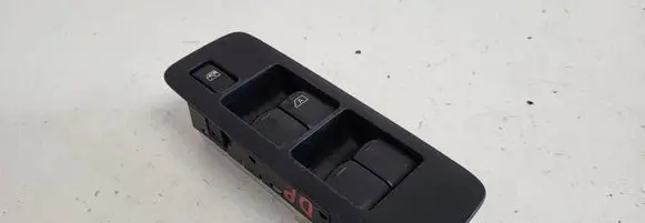 Nissan Qashqai Electric window control switch 25401BB65A