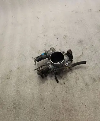 Subaru Outback Throttle valve A33661R02