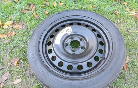 Chrysler 300 - 300C R18 spare wheel 