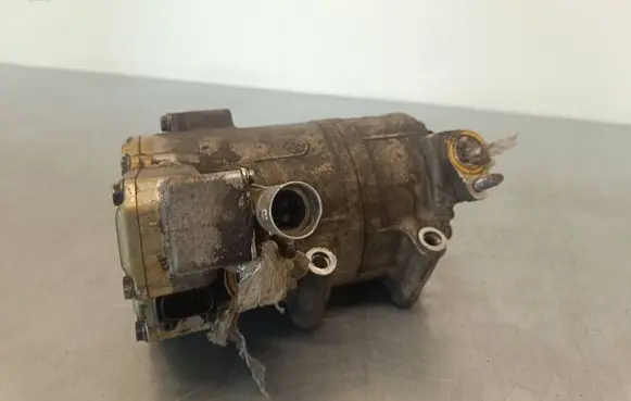 Volvo V60 Air conditioning (A/C) compressor (pump) 02325311968 33H4183 P36012859