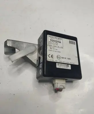 Toyota Hilux (AN10, AN20, AN30) Door control unit/module 8974171010 61B198000 10R021685