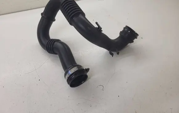Opel Vivaro Intercooler hose/pipe 8200470985 93856622