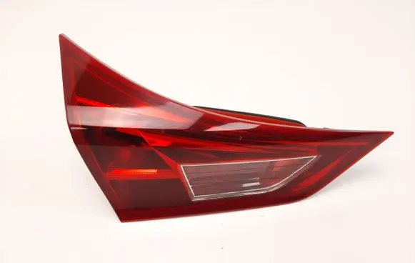 Toyota Auris E180 Tailgate rear/tail lights