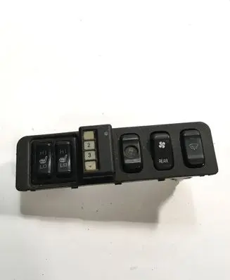 Mitsubishi Pajero Seat heating switch 5907B