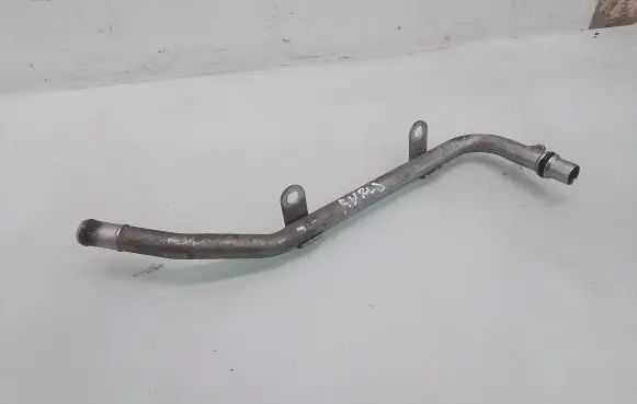 Toyota Auris 150 Engine coolant pipe/hose