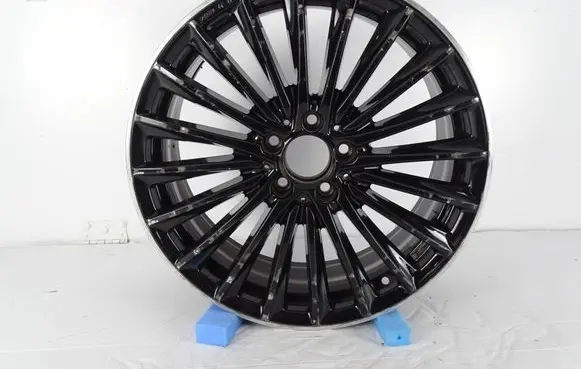 Mercedes-Benz A W177 Original wheel cap A1774014200