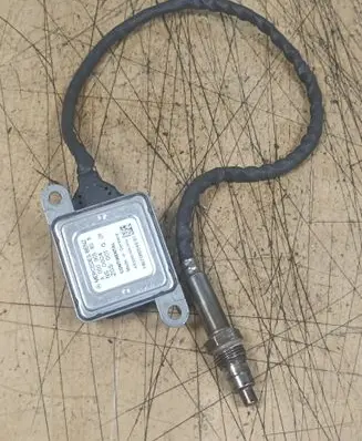 Mercedes-Benz C W205 Lambda probe sensor A0009058511