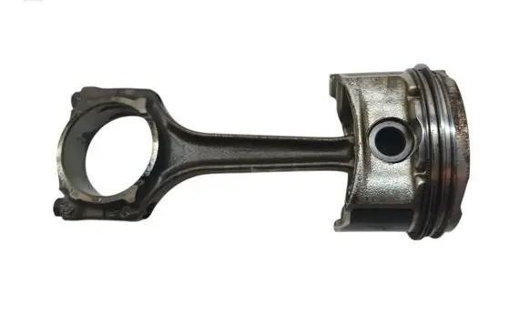 Fiat Grande Punto Piston with connecting rod 55196910