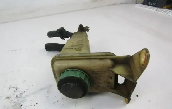 Audi A6 S6 C5 4B Power steering fluid tank/reservoir 