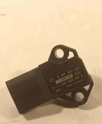 Audi A3 S3 8P Air pressure sensor 038906051C 0281002401 331013A