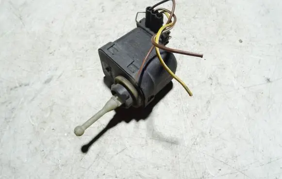 Audi A4 S4 B5 8D Headlight level adjustment motor 