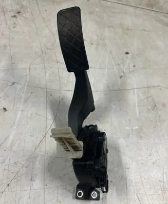 Audi A3 S3 8L Accelerator throttle pedal 6PV00777001 1J1721503H