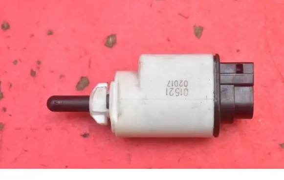 Peugeot 2008 I Sensor 9813503180
