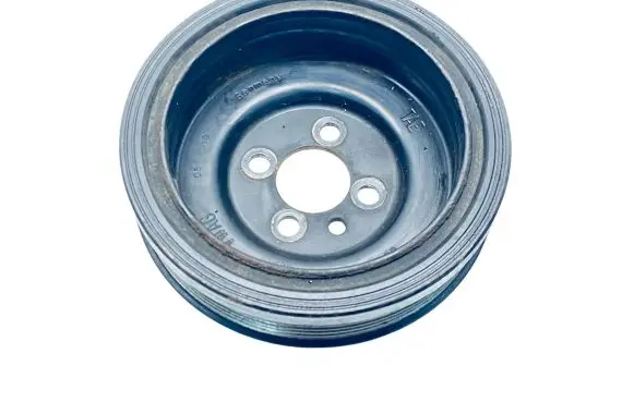 Volkswagen PASSAT CC Crankshaft pulley 03G105243