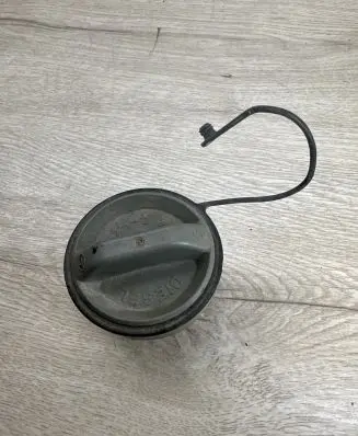 Toyota RAV 4 (XA20) Fuel tank filler cap 