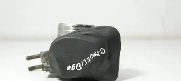 Audi A6 S6 C5 4B Throttle valve 06B133062D