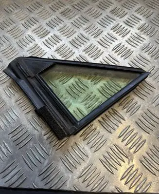 Toyota RAV 4 (XA50) Front door vent window glass four-door E643R00034