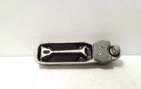 Volvo XC90 Engine mount bracket 31330590 31430195AA
