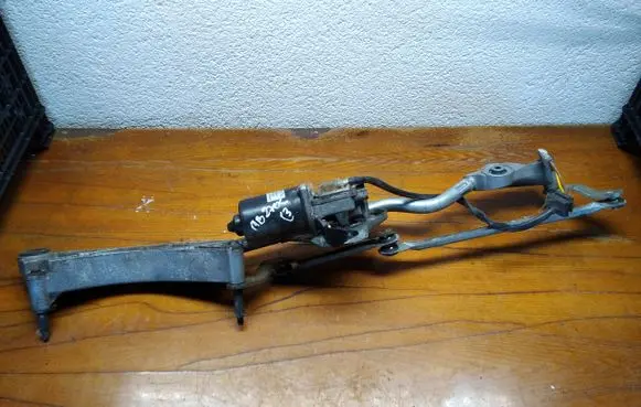 Mercedes-Benz C W203 Front wiper linkage A2038200442 404517 181860