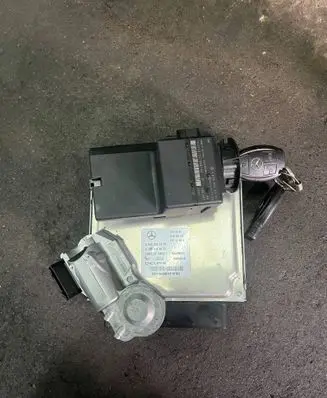 Mercedes-Benz Vito Viano W639 Engine ECU kit and lock set A6399002201 A6511501879