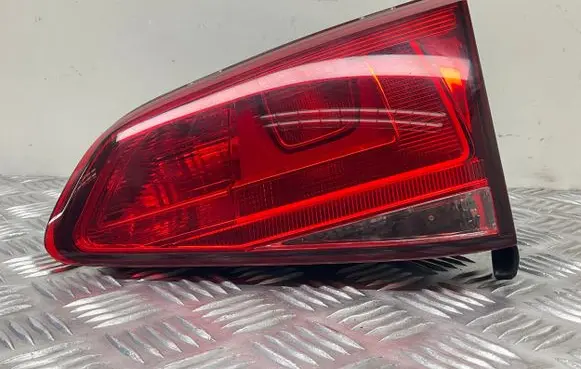 Volkswagen Golf VII Tailgate rear/tail lights 5G0945094AD