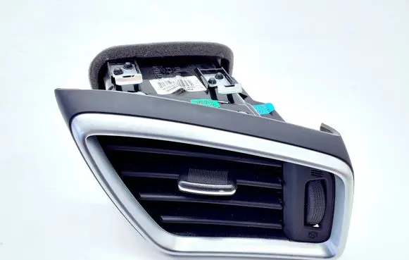 Nissan Qashqai Dashboard air vent grill cover trim 68760HV50A 687604EA0A