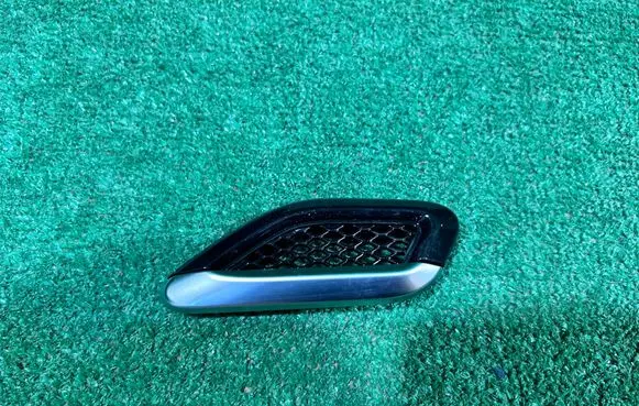 Maserati Grecale Fender grill 670197651